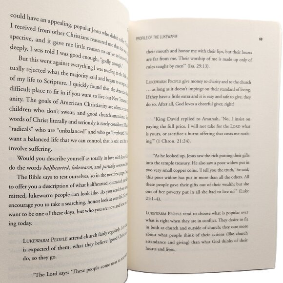 Crazy Love: Overwhelmed by a Relentless God by Francis Chan - Picture 4 of 6